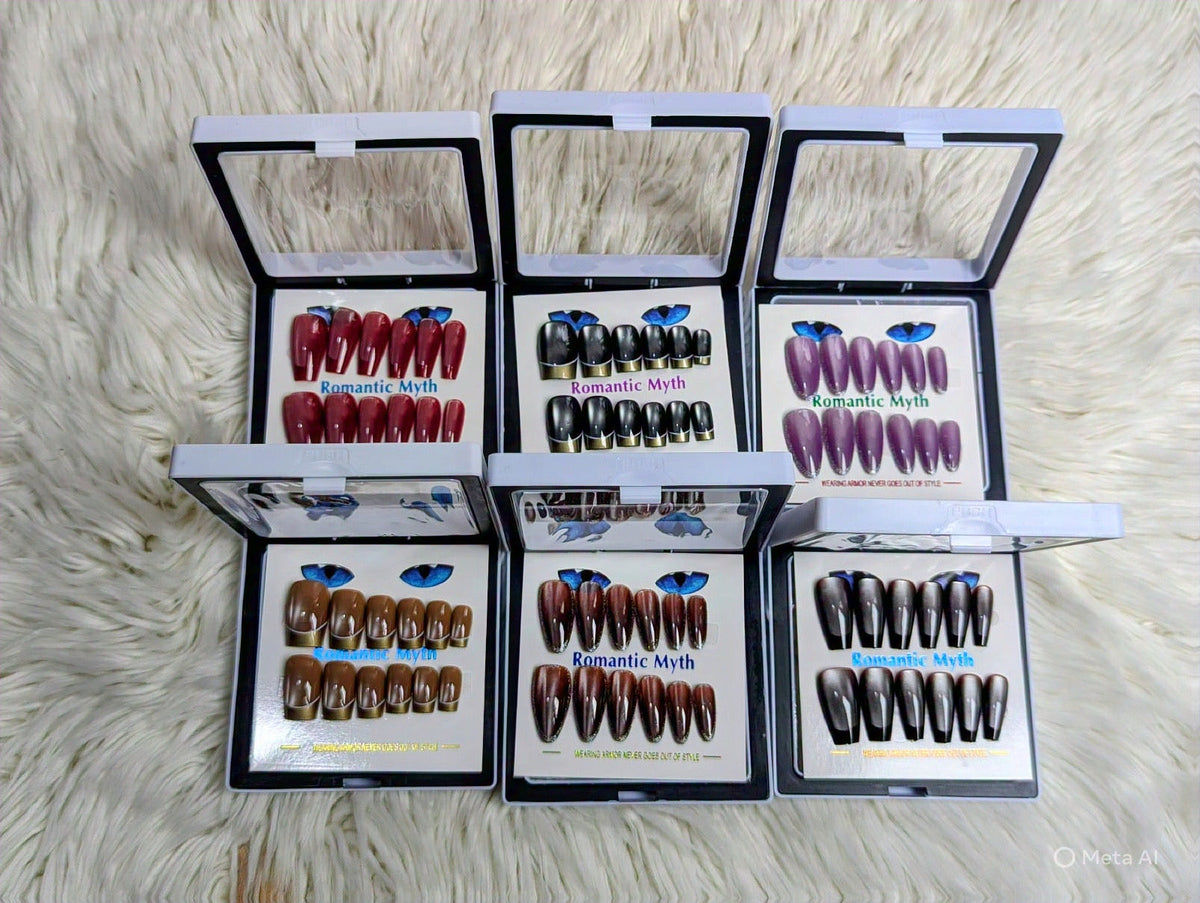 *Reusable 6 Random Design French Cat Eye Nails*
