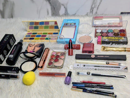 *Eid Special Makeup Extravaganza! 🌹* at Lushbyisra.pk