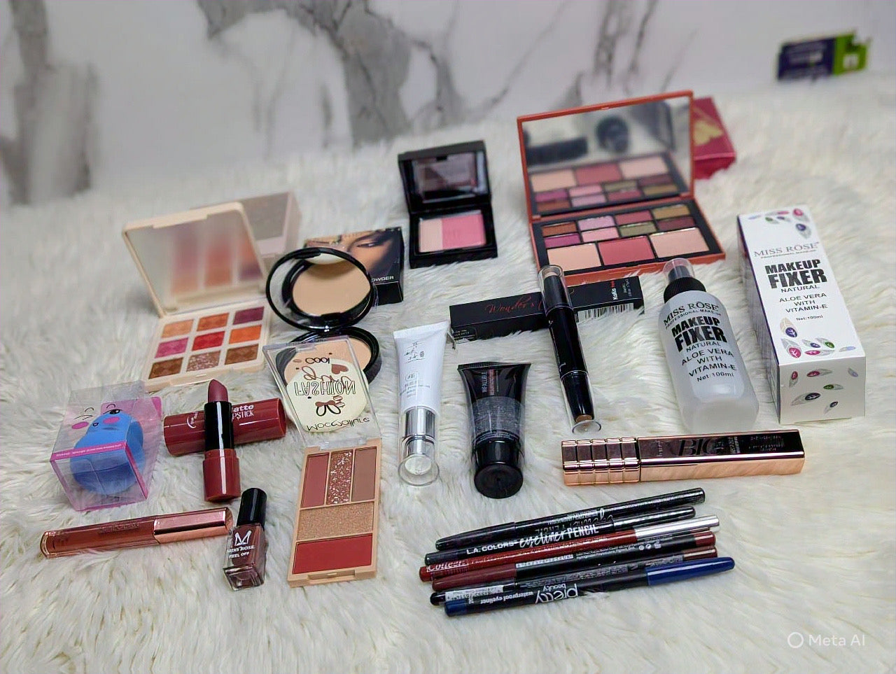 Discover the ultimate *Women’s Makeup Deal*at Lushbyisra.pk