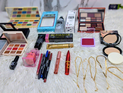 *Friday Deal: 23‑in‑1 Makeup Extravaganza! 🌹*